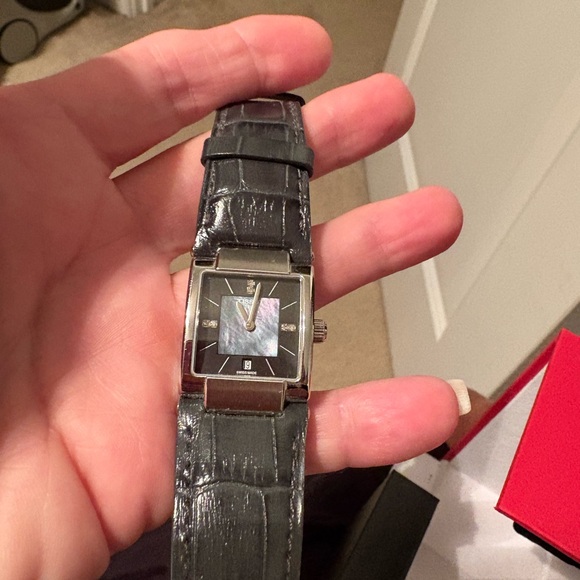 Tissot T-Trend Women's Watch Model T090.310.16.126.00. - Picture 6 of 11